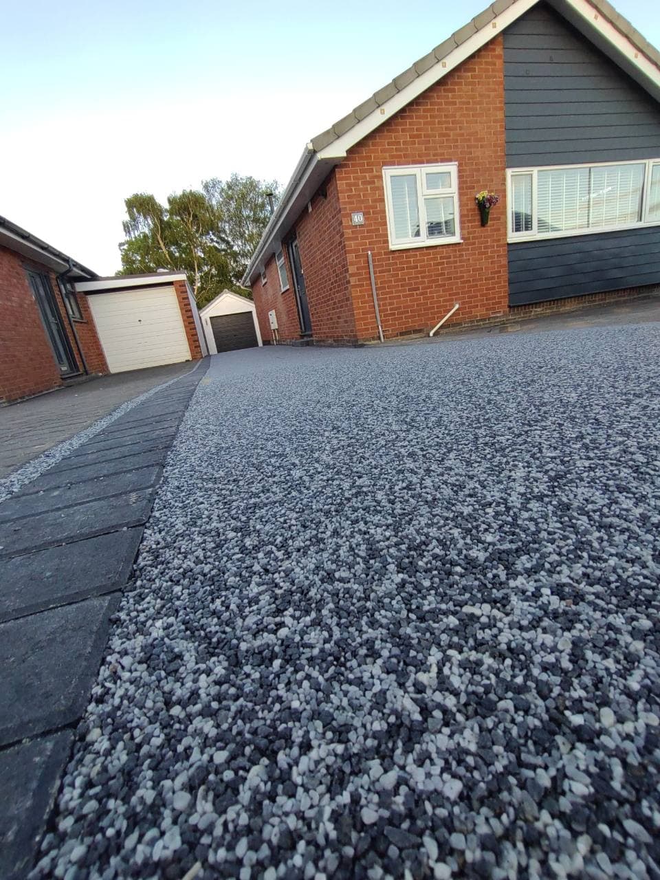 Close-up of the finished Palazzo resin bound surface in Exminster