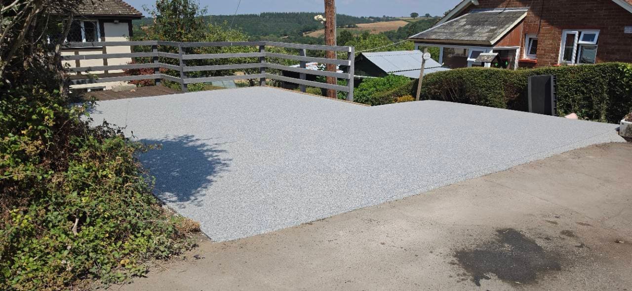 Completed Vuba Poseidon resin driveway overlay in Exeter viewed from the entrance
