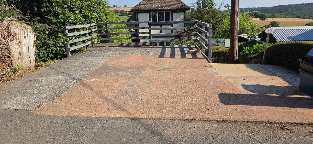 Existing concrete driveway in Exeter before the Vuba Poseidon resin bound overlay